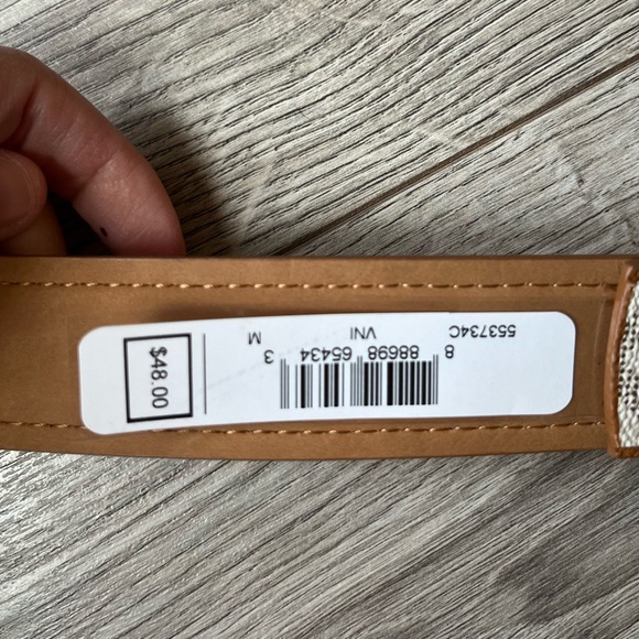 Michael Kors belt - Picture 3 of 7